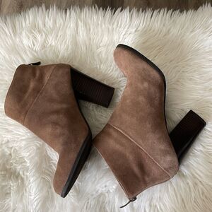 B C G GENERATION LEATHER SUEDE ANKLE BOOTS
